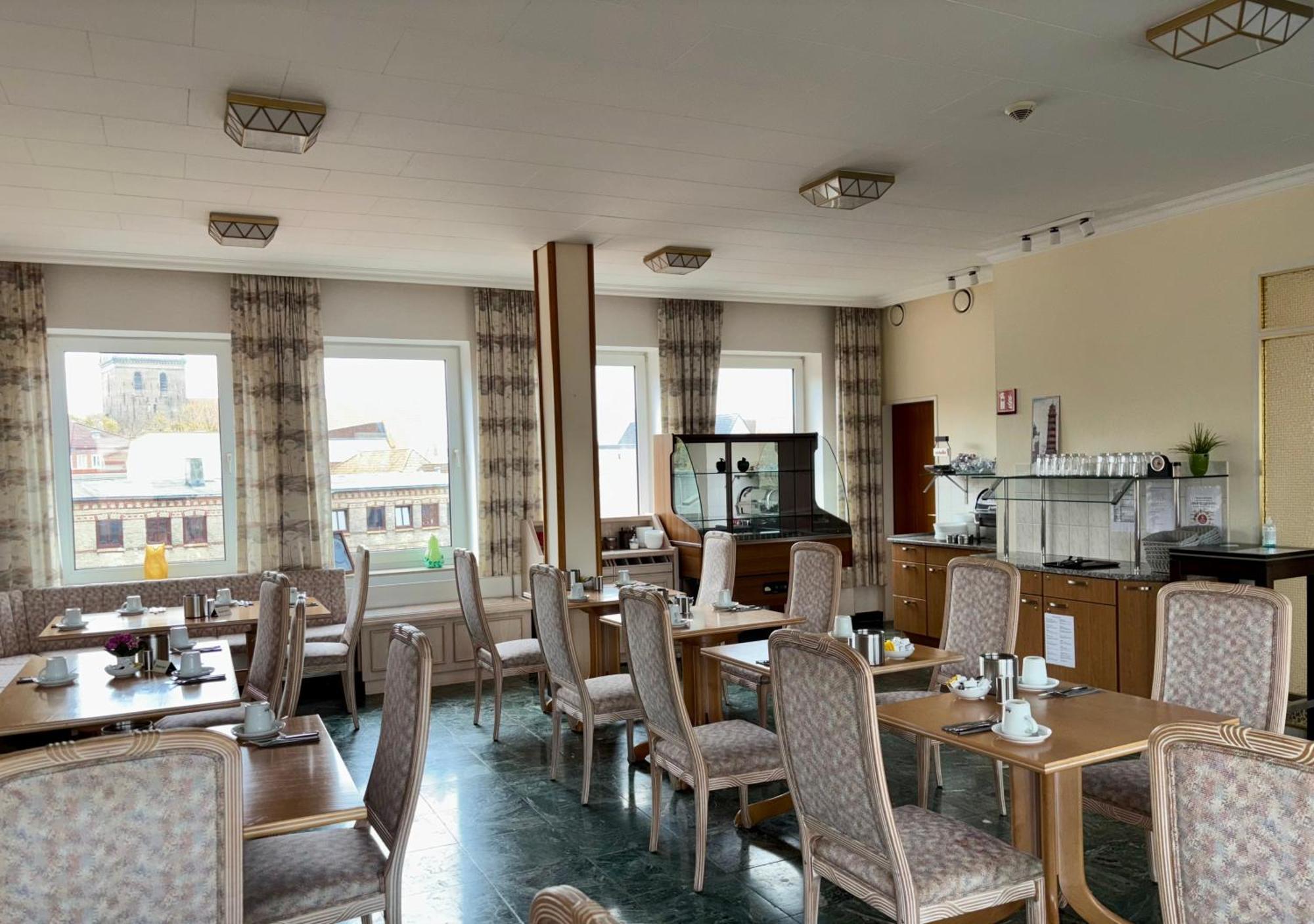 Hotel Am Rathaus 3*